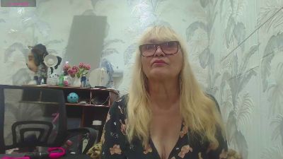 Kleopatra675 live cam on Cam4
