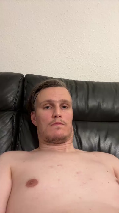 KleveReal live cam on Cam4