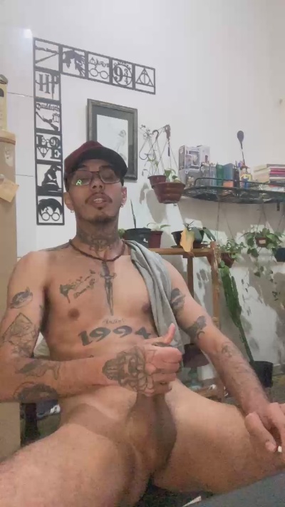 Klinger30 live cam on Cam4