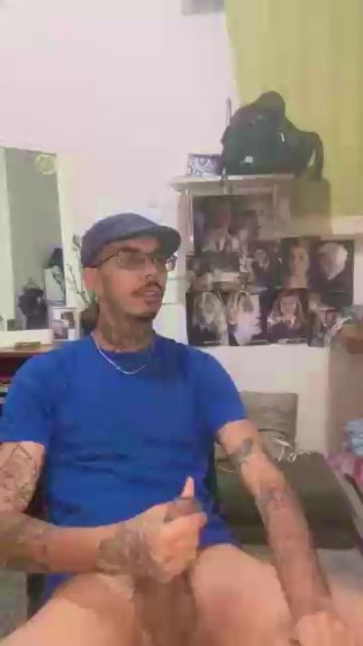 Klinger30 live cam on Cam4