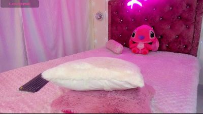 KloeFernandezz live cam on Cam4