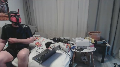 Koaxial321 live cam on Cam4
