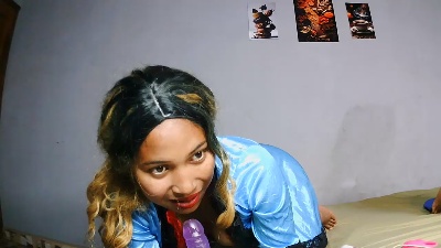 Kookie69 live cam on Cam4