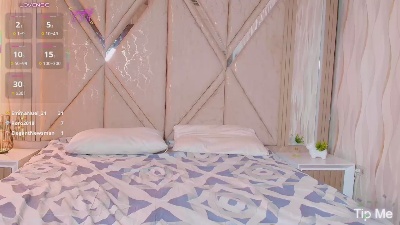 Kora_grace live cam on Cam4