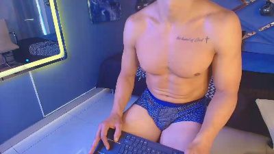 Kratos_FITT live cam on Cam4