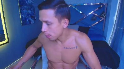 Kratos_FITT live cam on Cam4