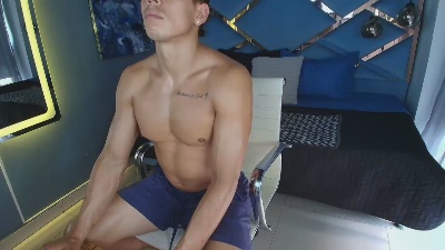 Kratos_FITT live cam on Cam4