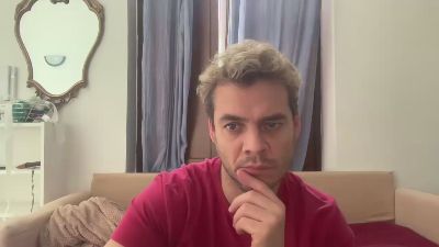 Kris83 live cam on Cam4