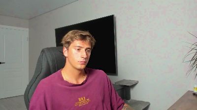 KrisHorten live cam on Cam4