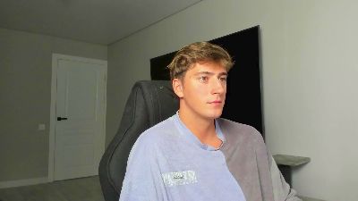 KrisHorten live cam on Cam4