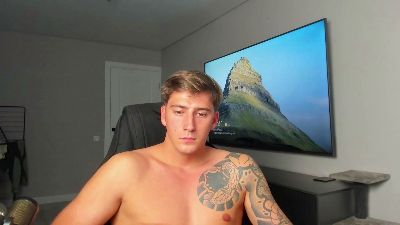 KrisHorten live cam on Cam4