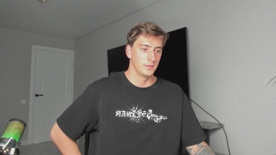 KrisHorten live cam on Cam4