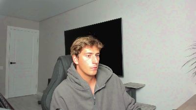 KrisHorten live cam on Cam4