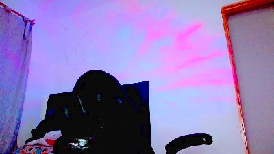 KrisWida22 live cam on Cam4
