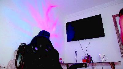 KrisWida22 live cam on Cam4