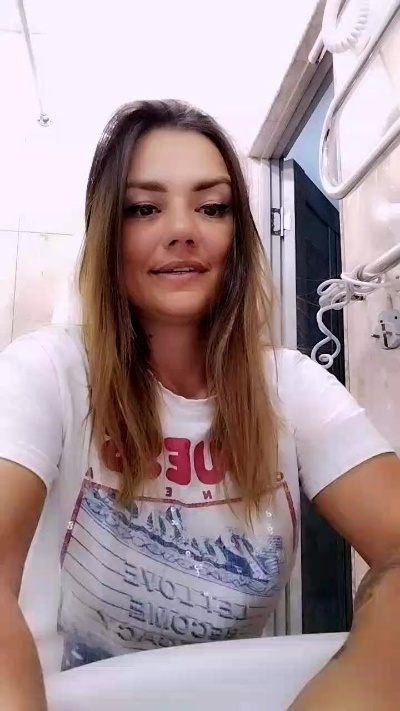Kriss_Sexxi live cam on Cam4