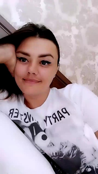 Kriss_Sexxi live cam on Cam4