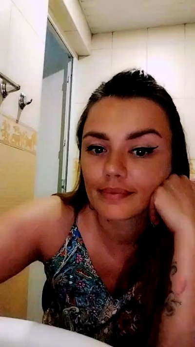Kriss_Sexxi live cam on Cam4