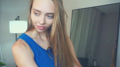 KrissyAkerson live cam on Cam4