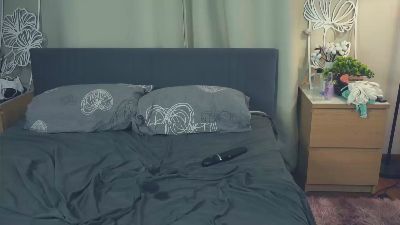 KrissyAkerson live cam on Cam4