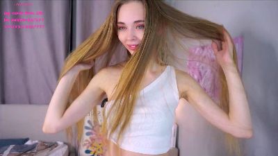 KrissyAkerson live cam on Cam4