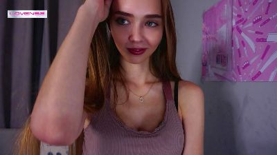 KrissyAkerson live cam on Cam4