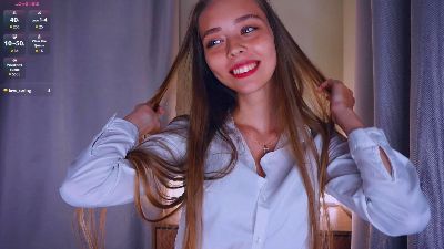KrissyAkerson live cam on Cam4