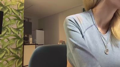 KristalUllman live cam on Cam4