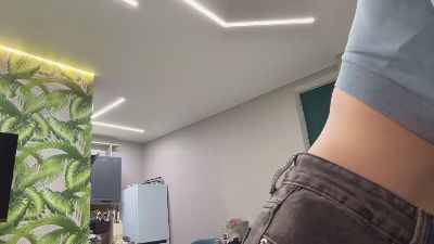 KristalUllman live cam on Cam4