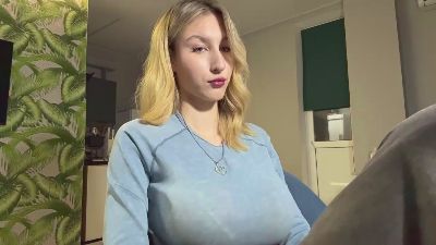 KristalUllman live cam on Cam4