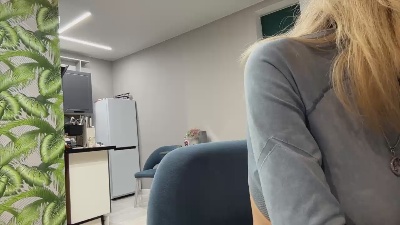 KristalUllman live cam on Cam4