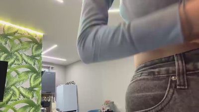 KristalUllman live cam on Cam4