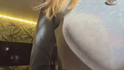KristalUllman live cam on Cam4