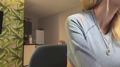 KristalUllman live cam on Cam4