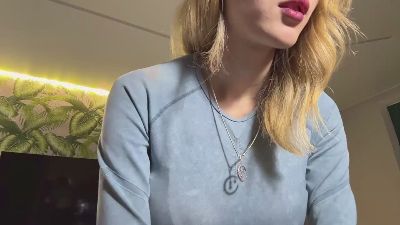 KristalUllman live cam on Cam4