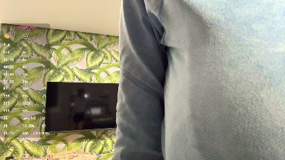 KristalUllman live cam on Cam4