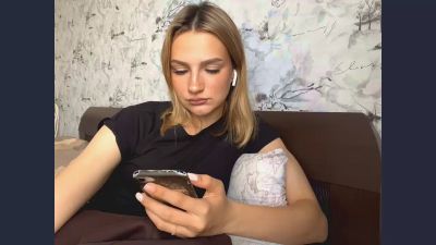 KristeenTippit live cam on Cam4