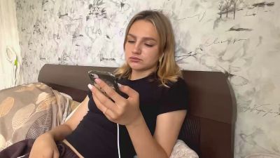 KristeenTippit live cam on Cam4