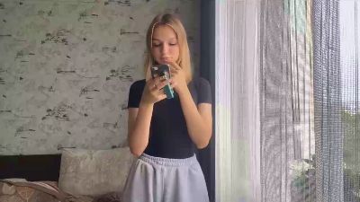 KristeenTippit live cam on Cam4
