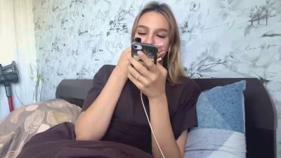 KristeenTippit live cam on Cam4