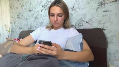 KristeenTippit live cam on Cam4