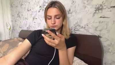 KristeenTippit live cam on Cam4