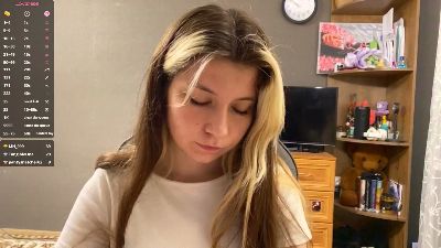 KristenHorwood live cam on Cam4