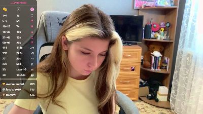 KristenHorwood live cam on Cam4