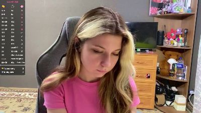 KristenHorwood live cam on Cam4