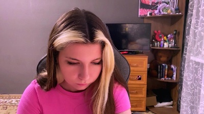 KristenHorwood live cam on Cam4