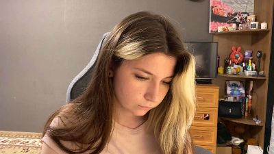KristenHorwood live cam on Cam4