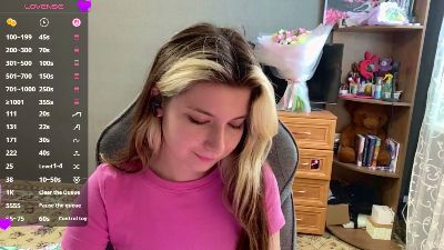 KristenHorwood live cam on Cam4