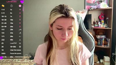 KristenHorwood live cam on Cam4