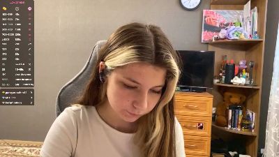 KristenHorwood live cam on Cam4